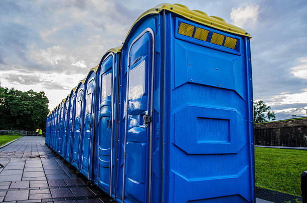 Best Luxury portable toilet rental  in Algonquin, IL